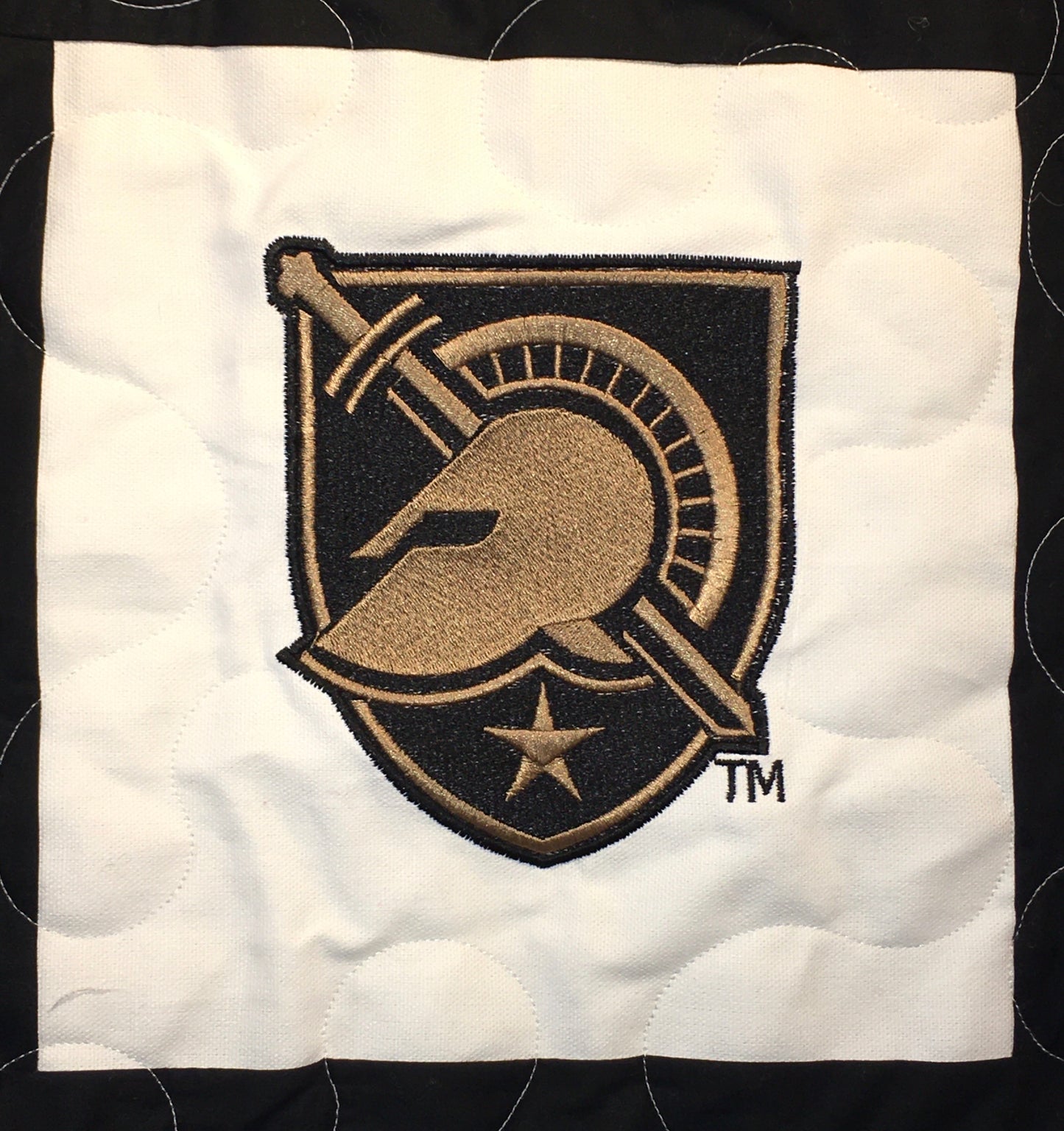West Point Helmet & Shield Athena - Quilt Block - For Quilts or Decorator Pillows